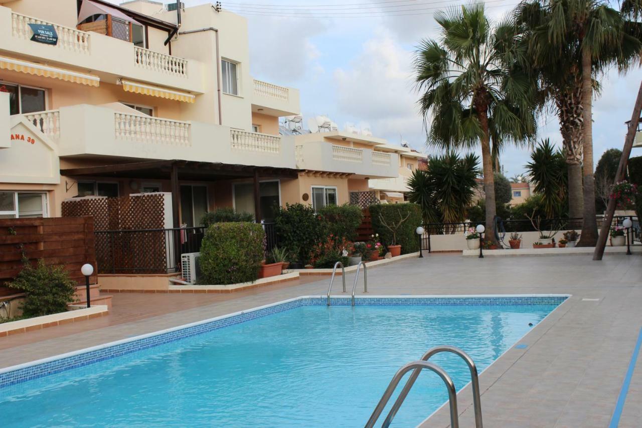 Ivoton Home Paphos Extérieur photo